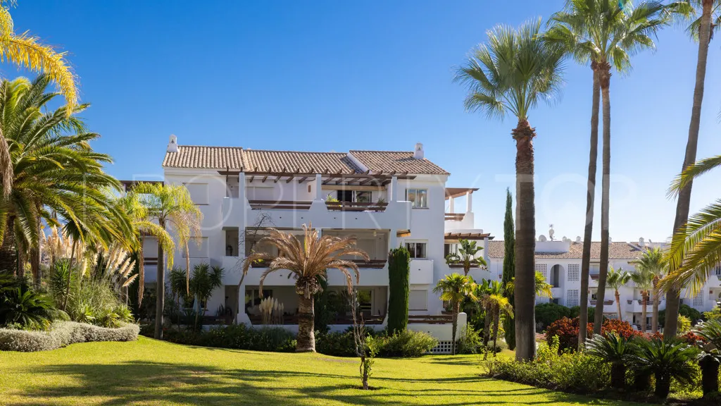 3 bedrooms Selwo apartment for sale