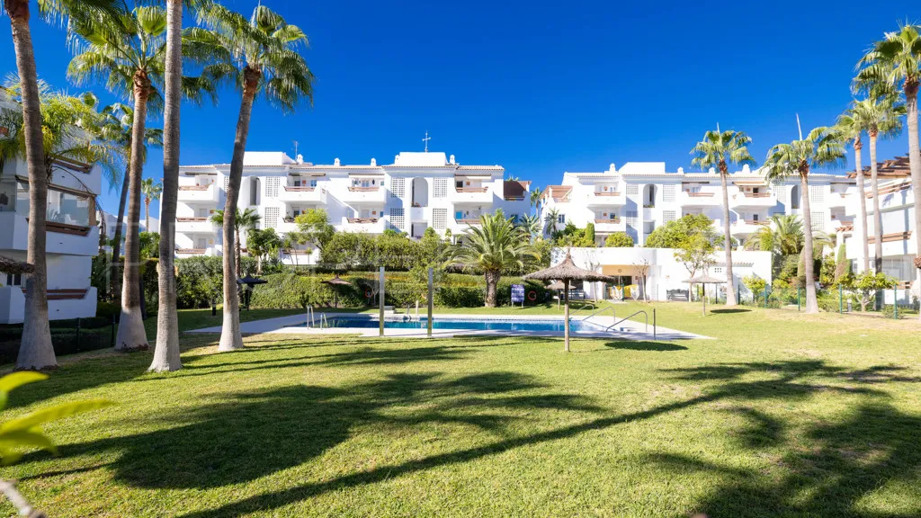 3 bedrooms Selwo apartment for sale
