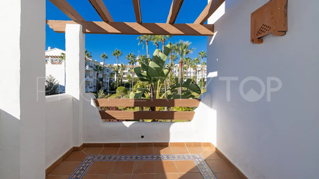 3 bedrooms Selwo apartment for sale