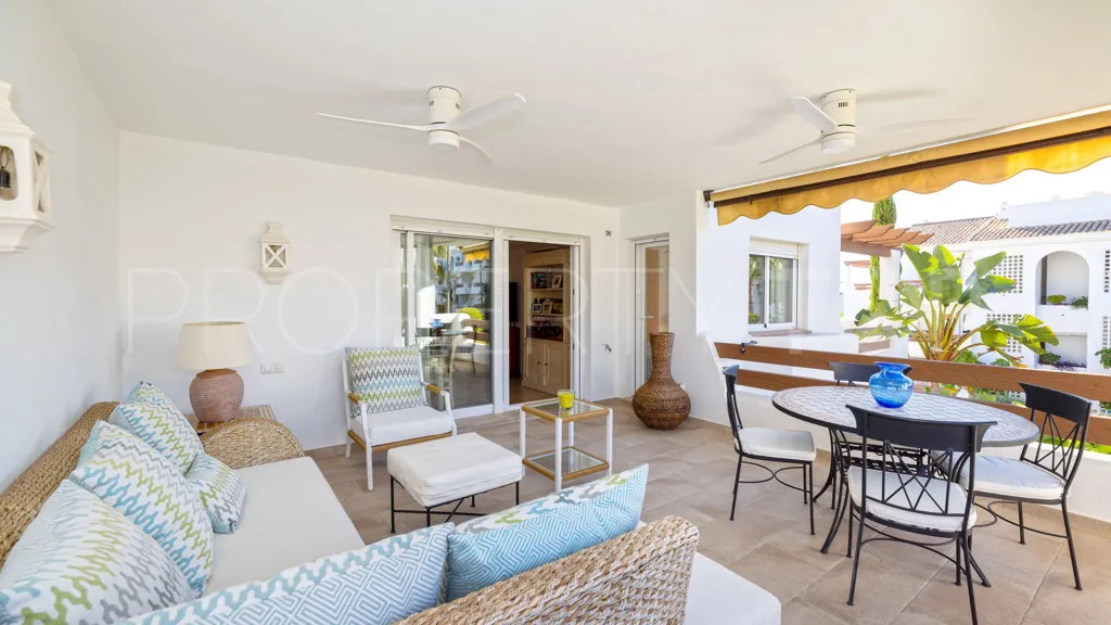 3 bedrooms Selwo apartment for sale
