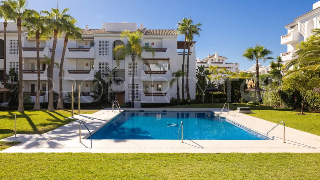 3 bedrooms Selwo apartment for sale
