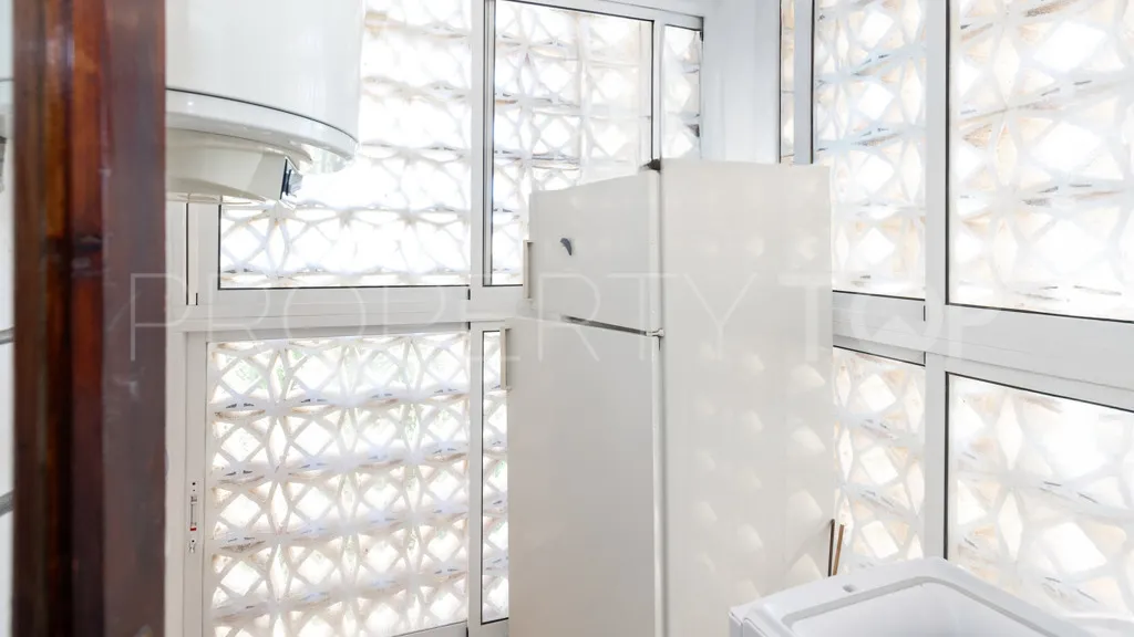 Se vende apartamento en Estepona Puerto con 3 dormitorios