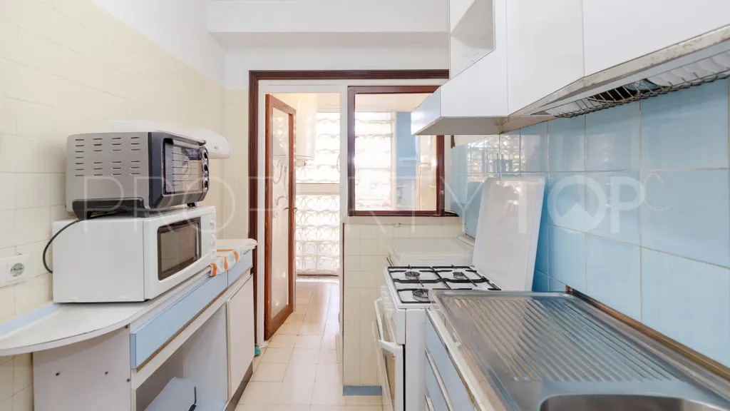 Se vende apartamento en Estepona Puerto con 3 dormitorios