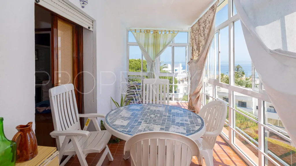 Se vende apartamento en Estepona Puerto con 3 dormitorios