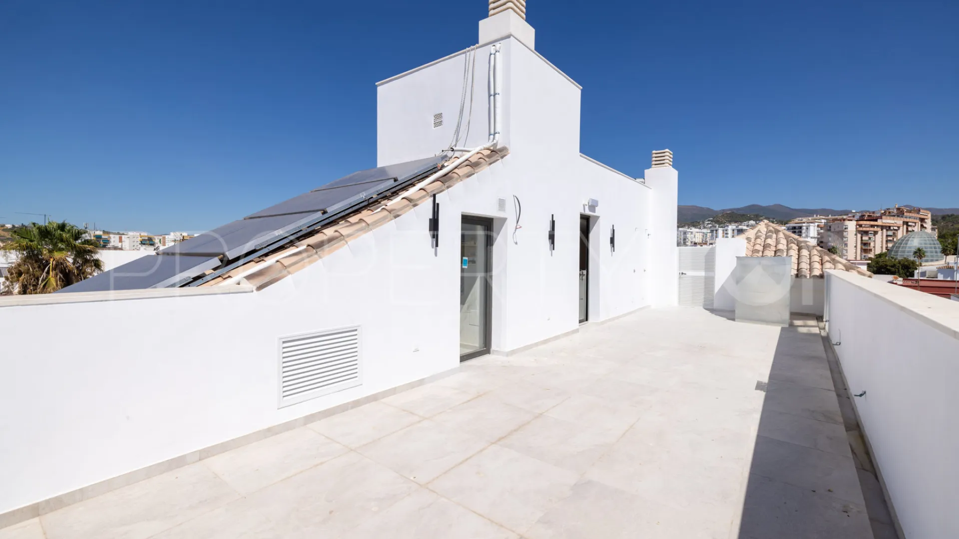 Estepona, edificio a la venta