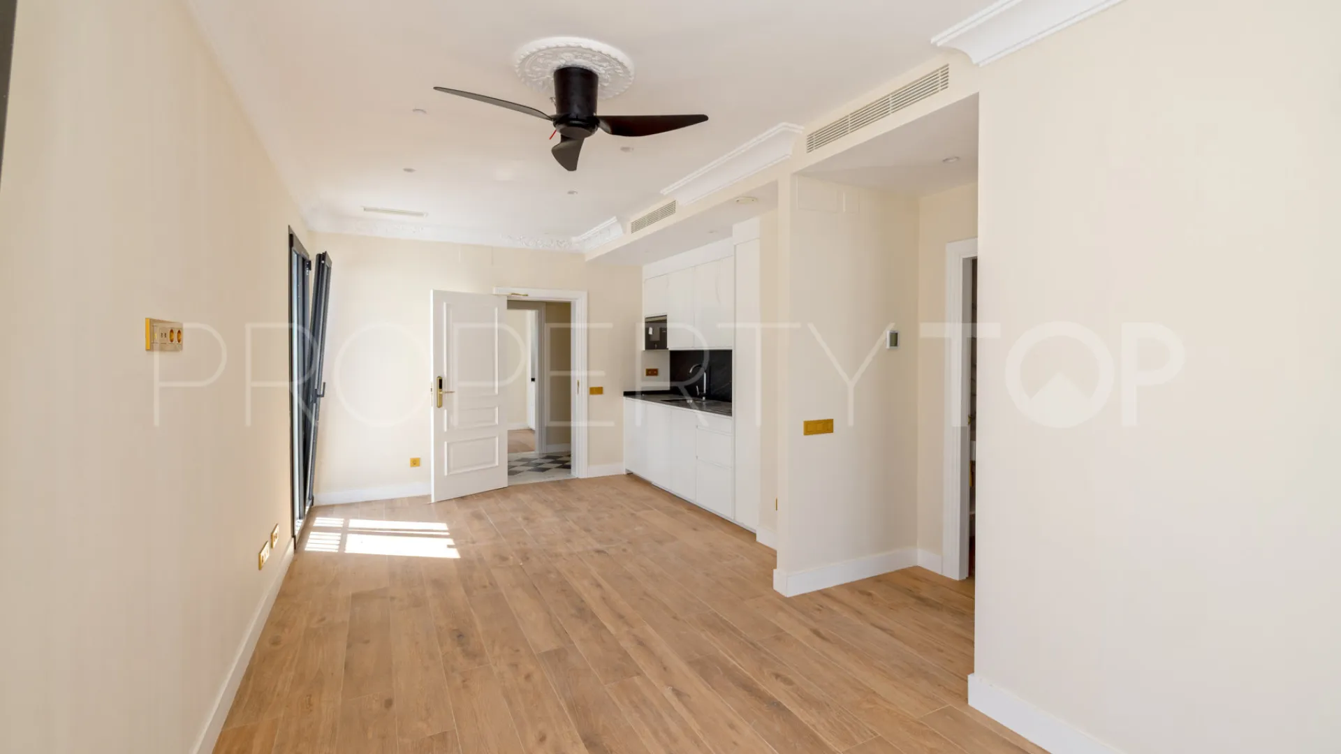 Estepona, edificio a la venta