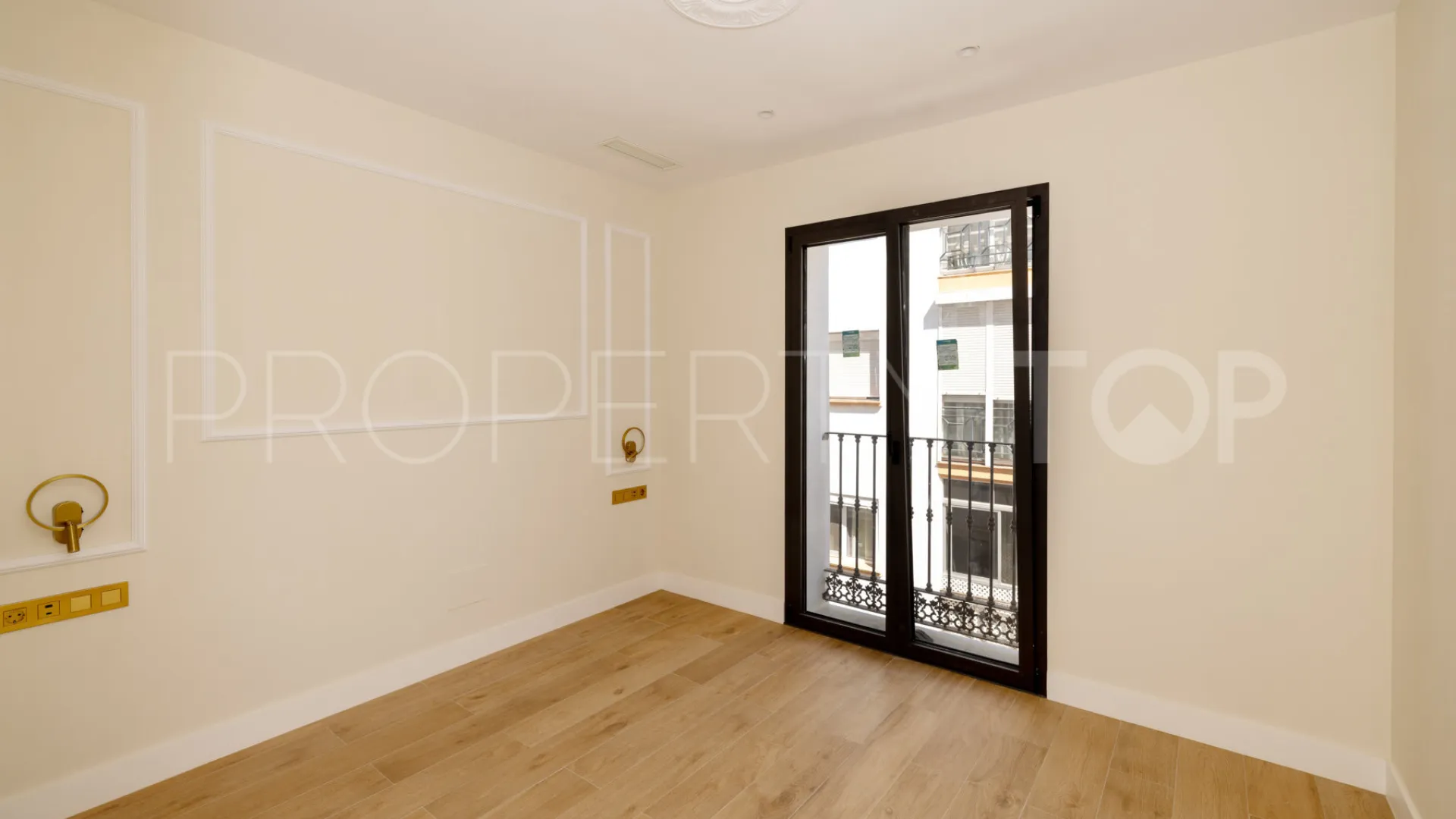 Estepona, edificio a la venta
