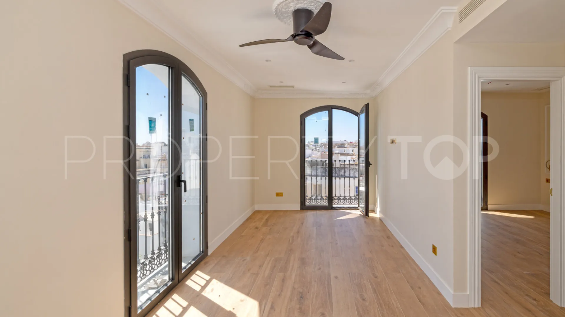 Estepona, edificio a la venta