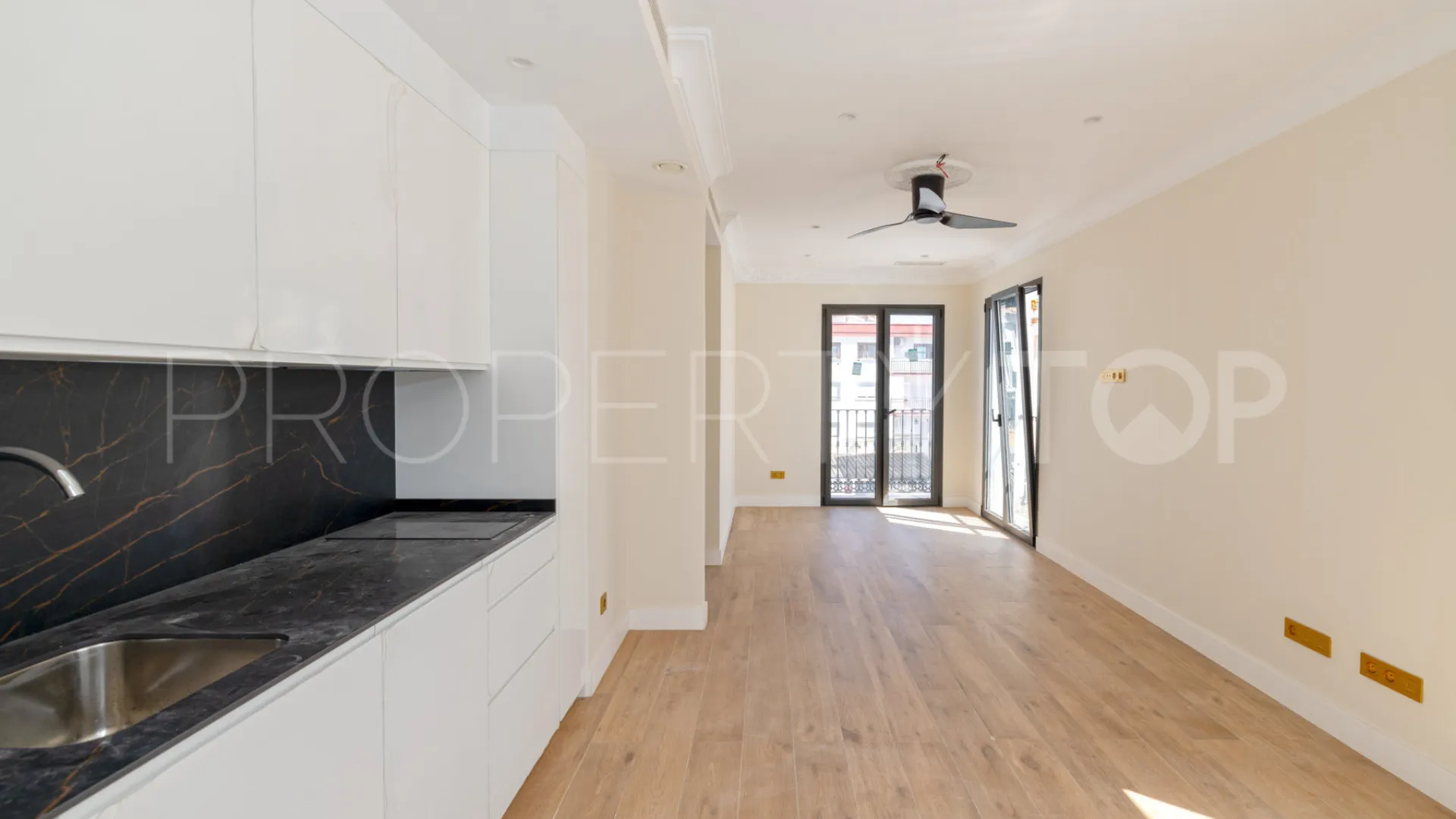 Estepona, edificio a la venta