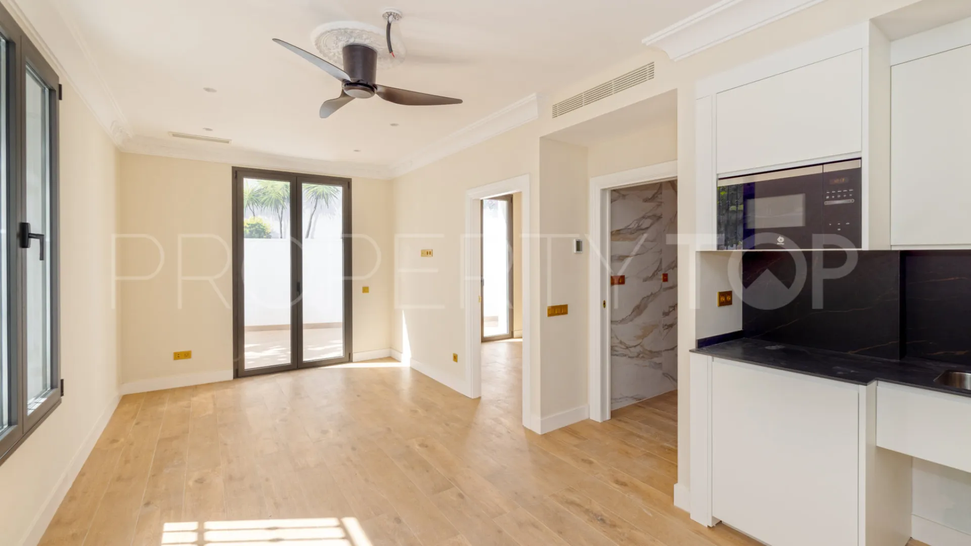 Estepona, edificio a la venta