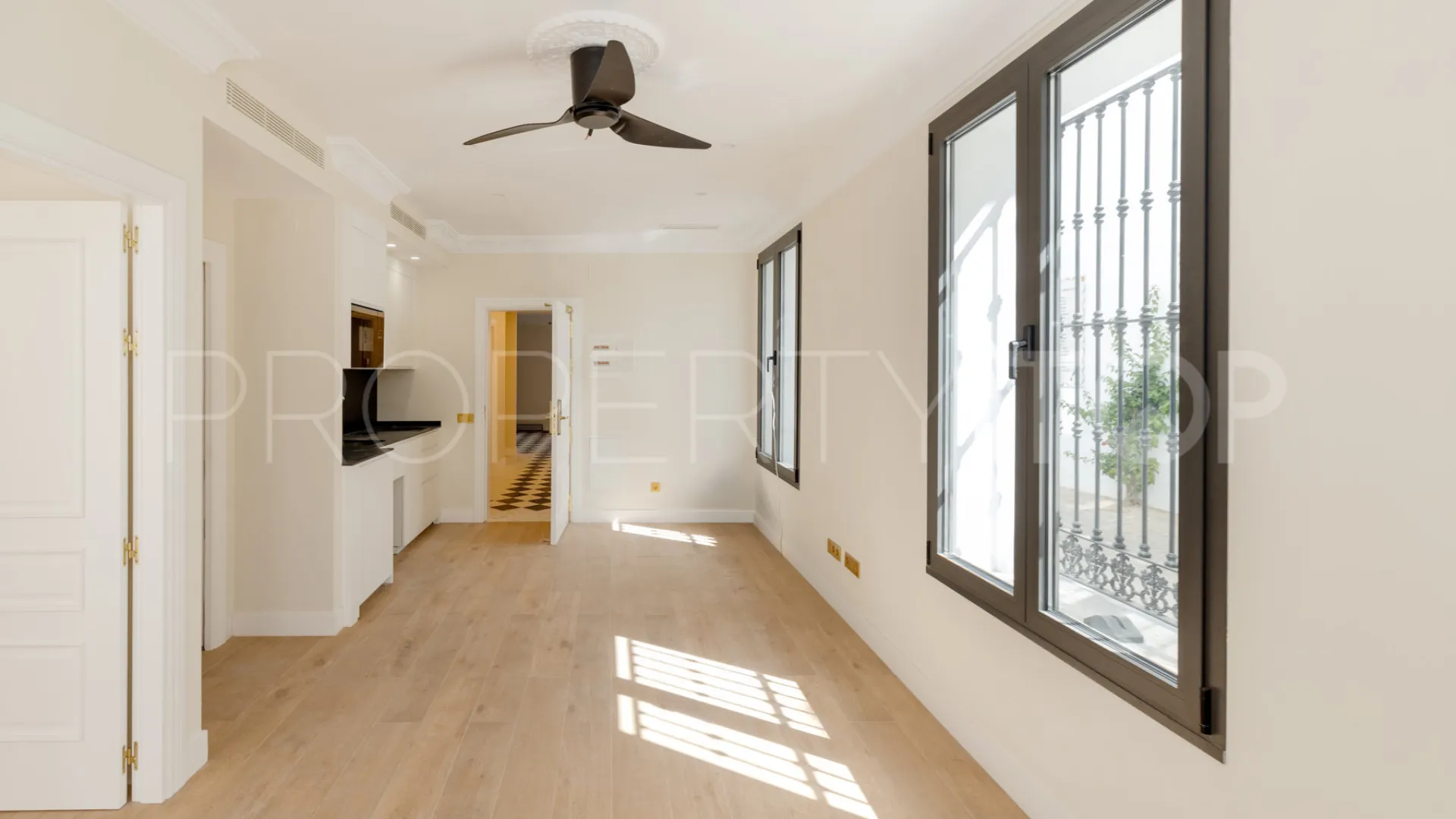 Estepona, edificio a la venta