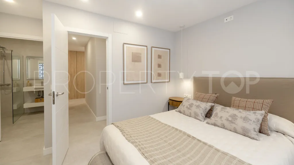 2 bedrooms apartment for sale in Estepona