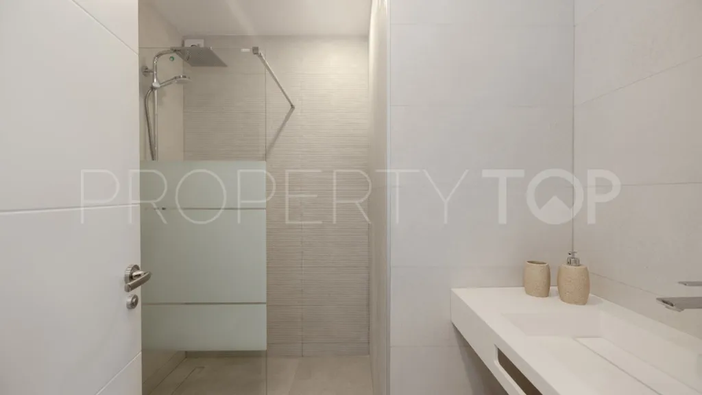 2 bedrooms apartment for sale in Estepona