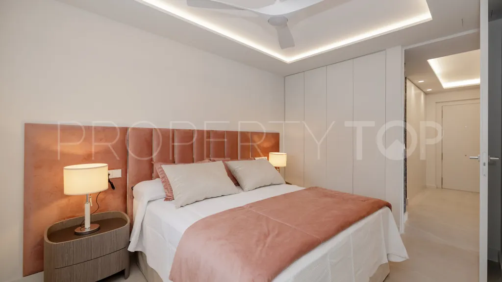 Apartamento de 3 dormitorios a la venta en Selwo