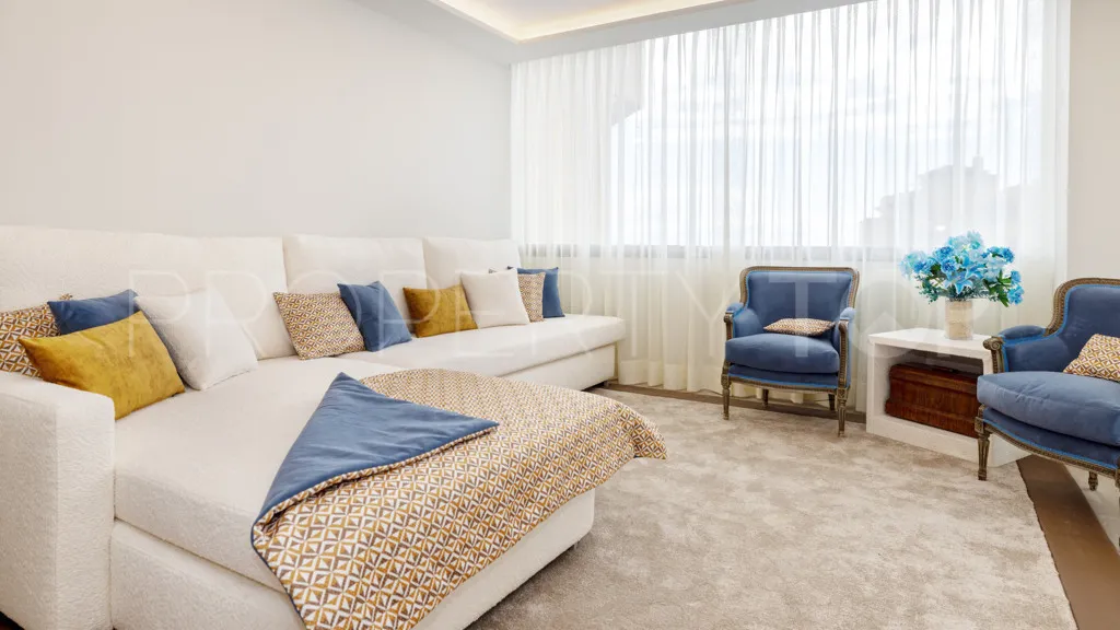Apartamento de 3 dormitorios a la venta en Selwo