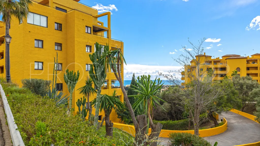 Apartamento de 3 dormitorios a la venta en Selwo