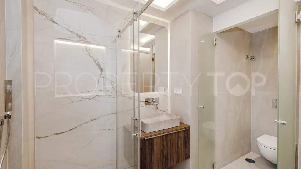 Apartamento de 3 dormitorios a la venta en Selwo