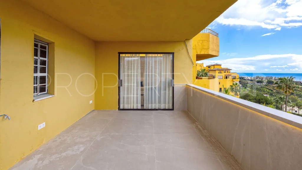 Apartamento de 3 dormitorios a la venta en Selwo