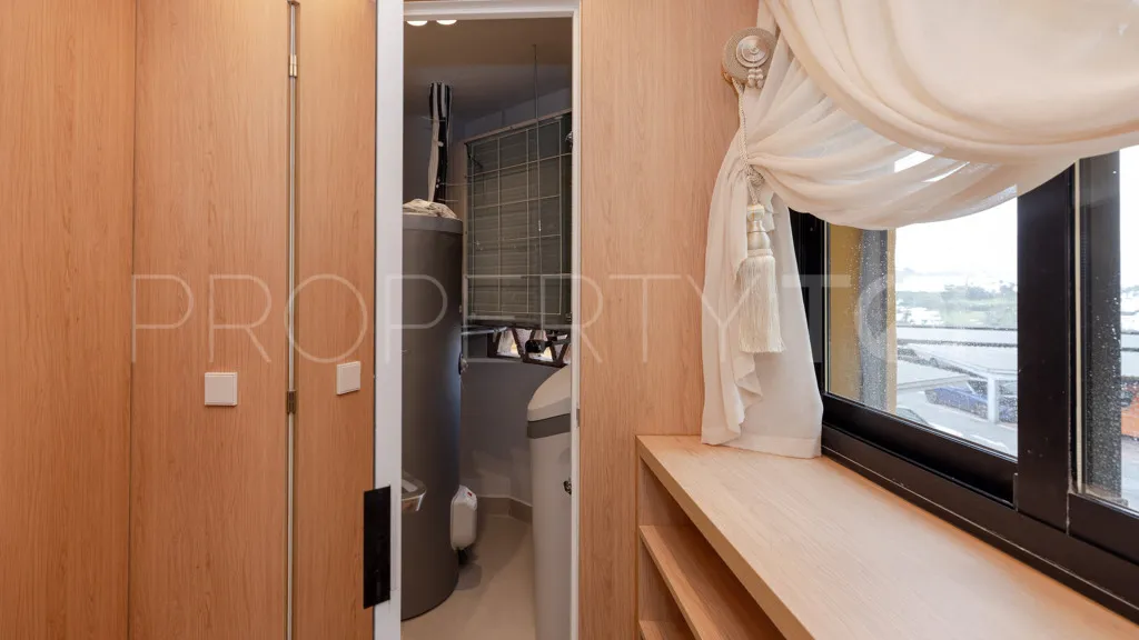 Apartamento de 3 dormitorios a la venta en Selwo