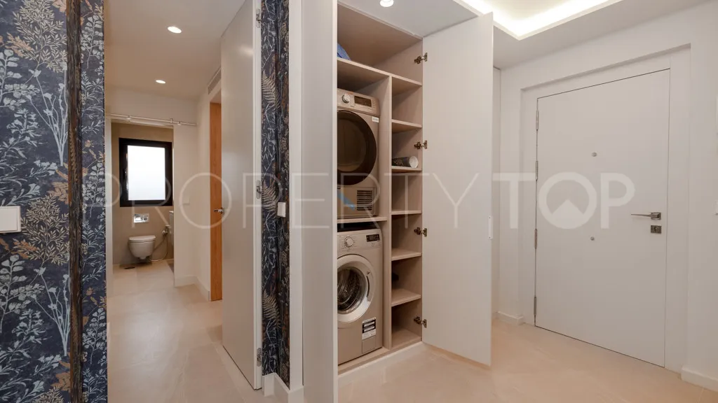 Apartamento de 3 dormitorios a la venta en Selwo
