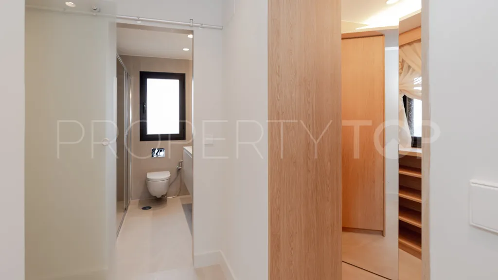 Apartamento de 3 dormitorios a la venta en Selwo