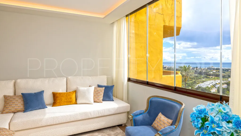 Apartamento de 3 dormitorios a la venta en Selwo