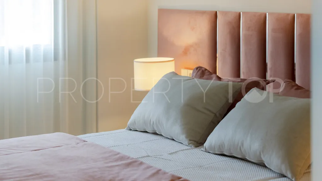 Apartamento de 3 dormitorios a la venta en Selwo