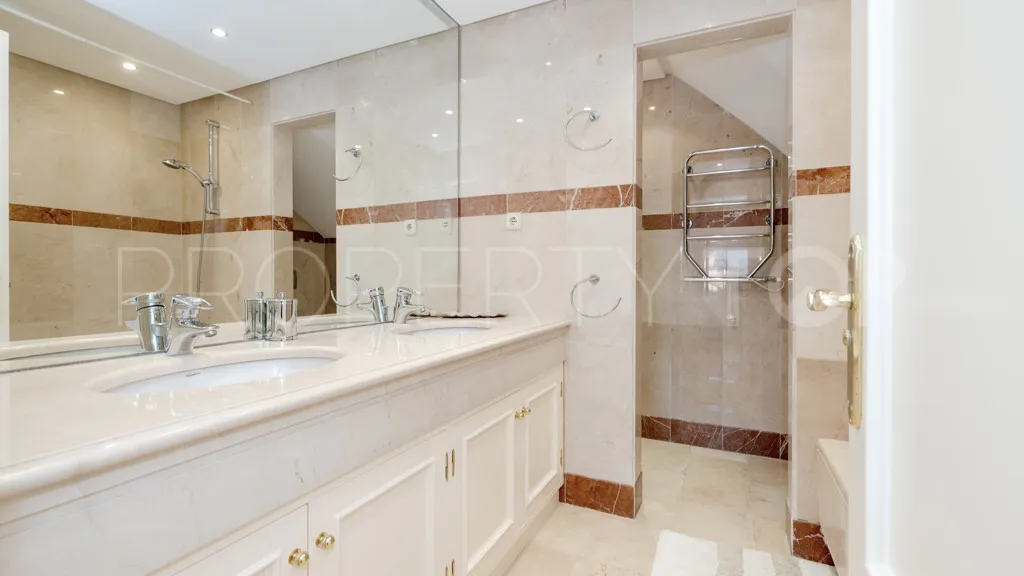 Apartment for sale in New Golden Mile with 3 bedrooms