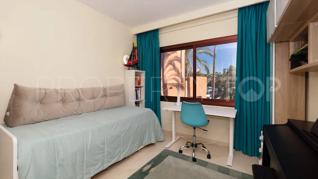 Apartment for sale in New Golden Mile with 3 bedrooms