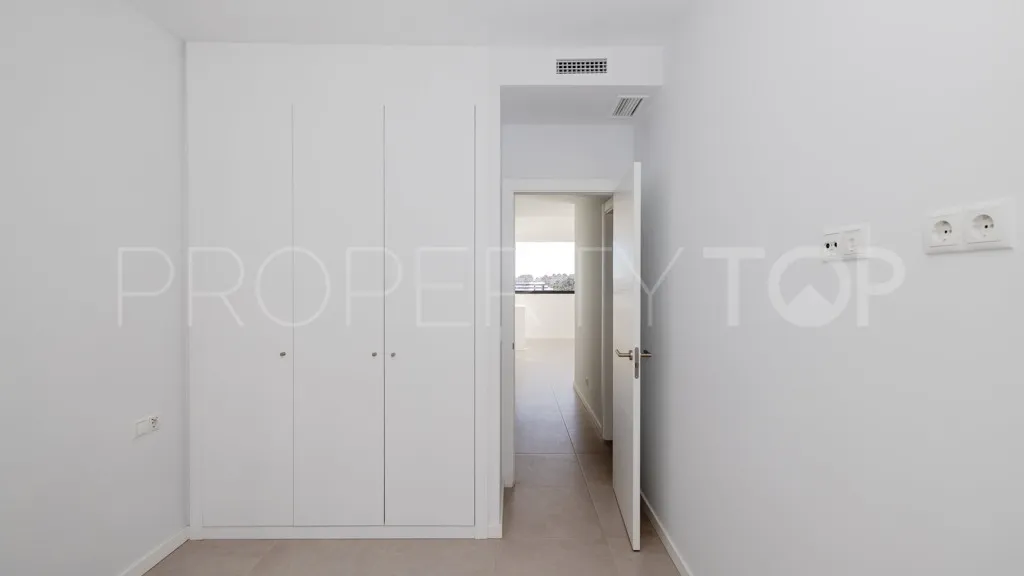 For sale apartment in Estepona with 2 bedrooms