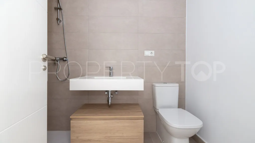 For sale apartment in Estepona with 2 bedrooms