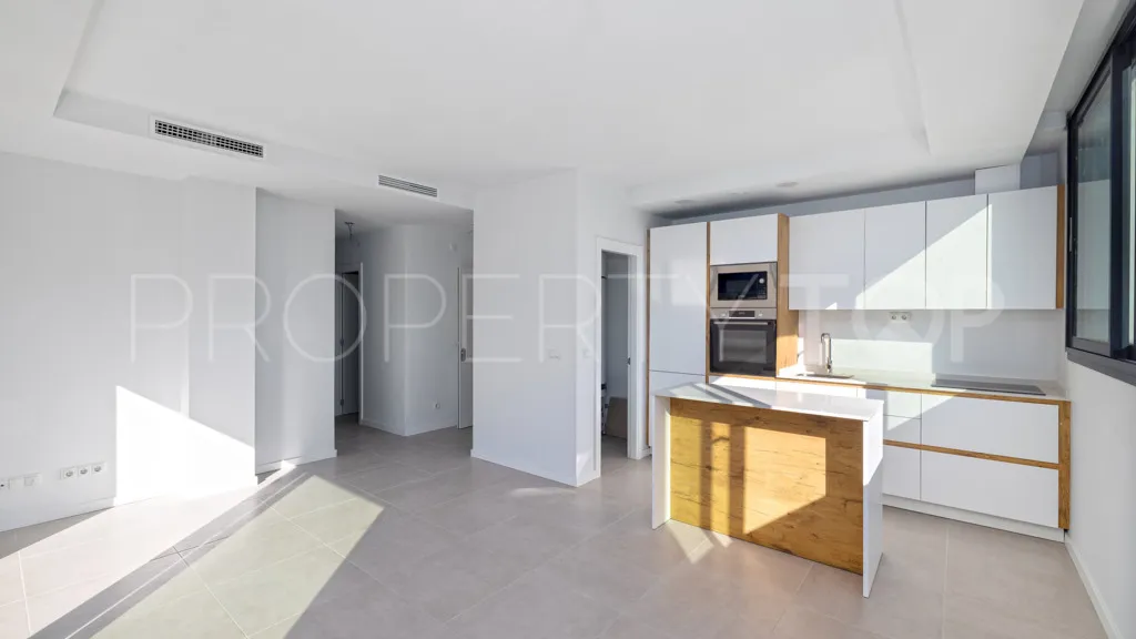 For sale apartment in Estepona with 2 bedrooms