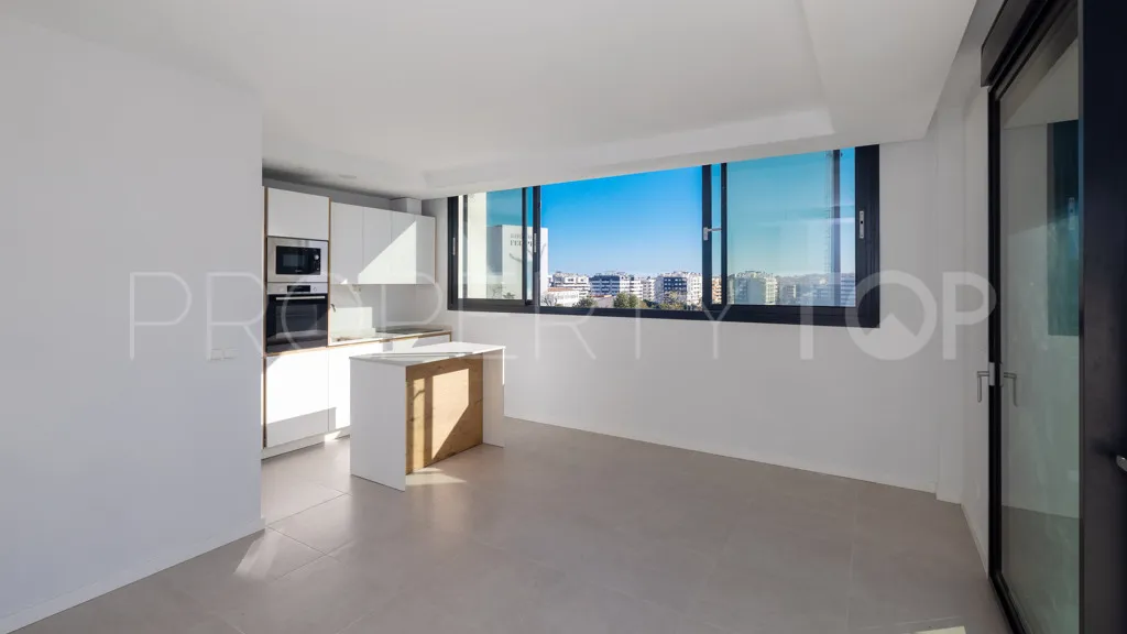 For sale apartment in Estepona with 2 bedrooms