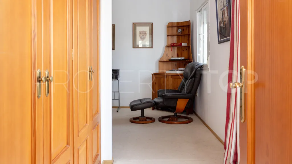 Buy Casares Playa chalet