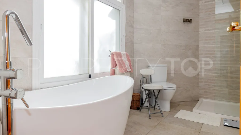 Buy Casares Playa chalet