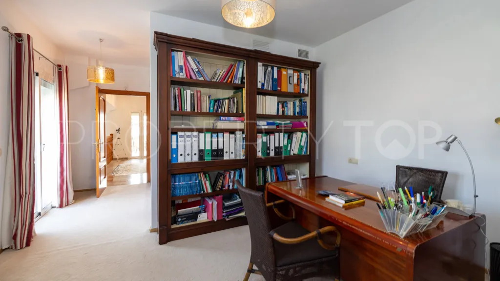 Buy Casares Playa chalet
