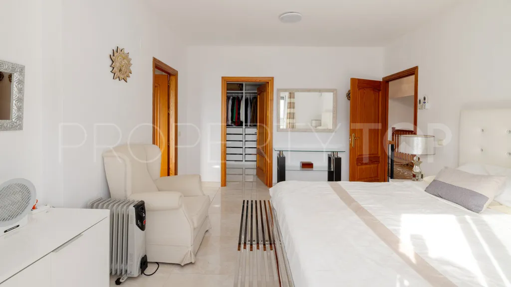 Buy Casares Playa chalet