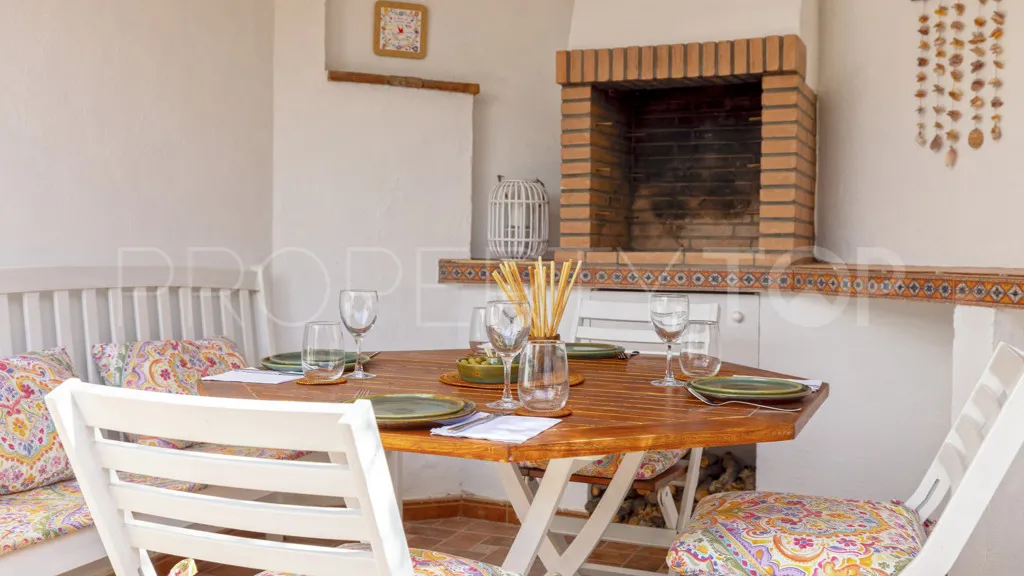 Chalet en venta en Estepona con 4 dormitorios