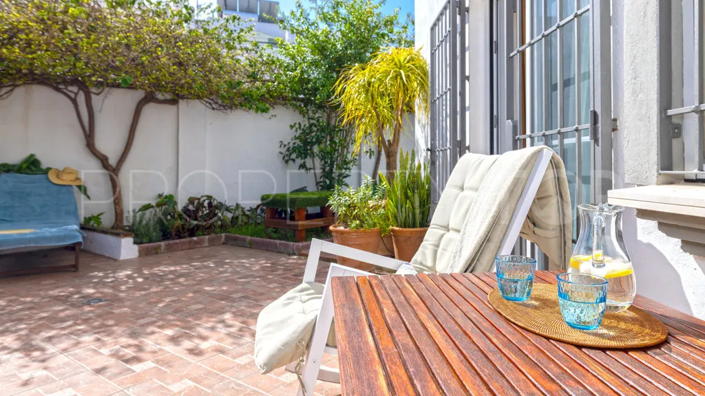 Chalet en venta en Estepona con 4 dormitorios