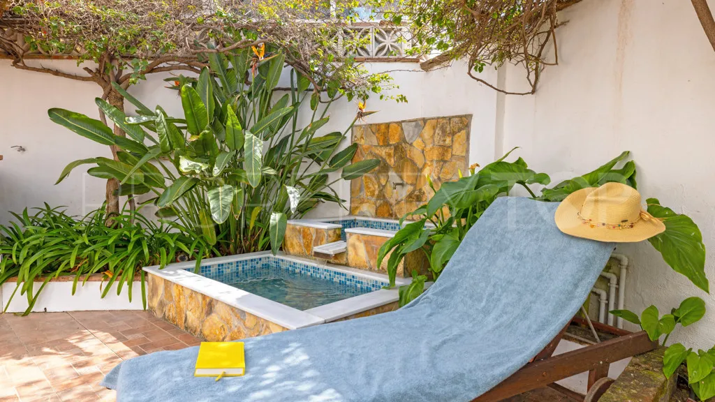 Chalet en venta en Estepona con 4 dormitorios