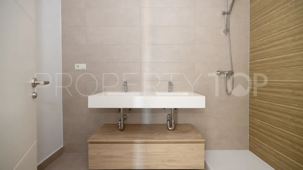 Estepona 2 bedrooms apartment for sale