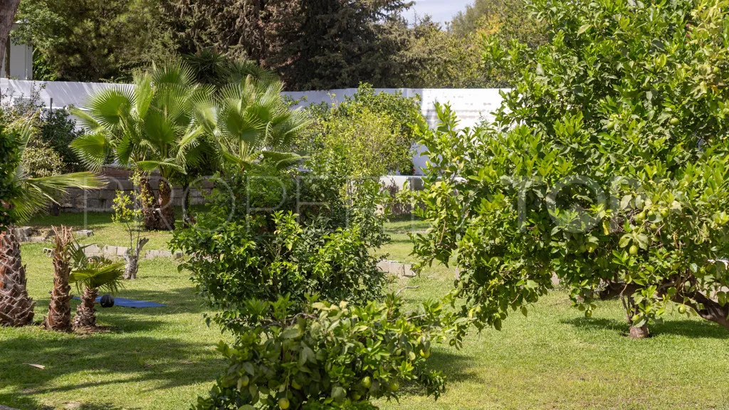 Chalet a la venta con 7 dormitorios en Reinoso
