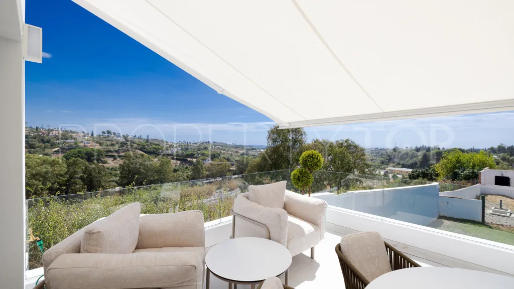 Chalet a la venta con 7 dormitorios en Reinoso