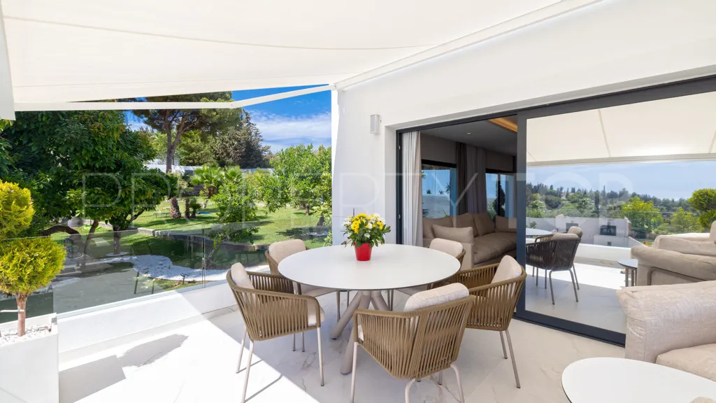 Chalet a la venta con 7 dormitorios en Reinoso