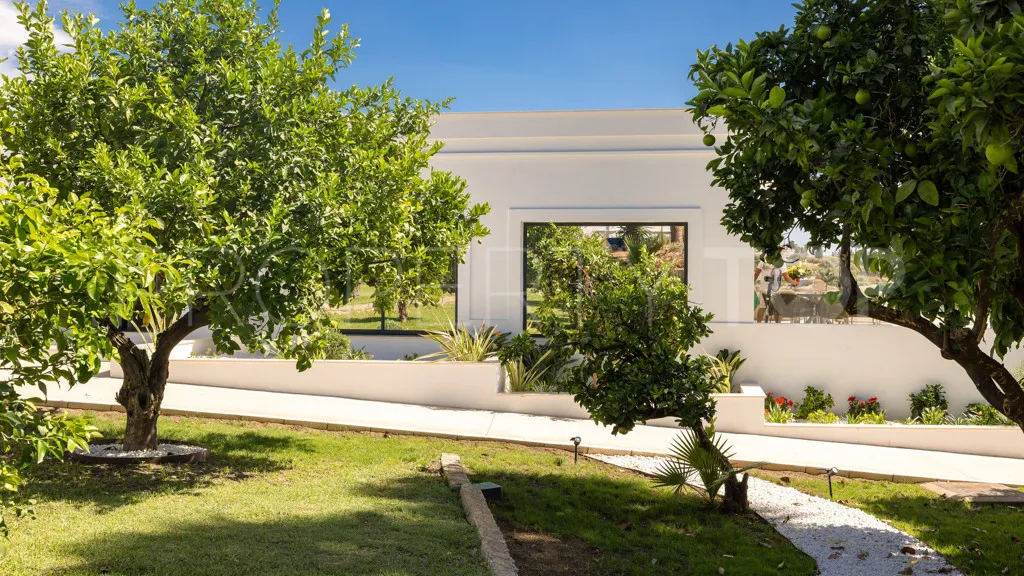 Chalet a la venta con 7 dormitorios en Reinoso