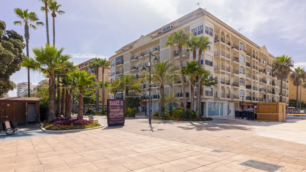Comprar apartamento con 2 dormitorios en Estepona