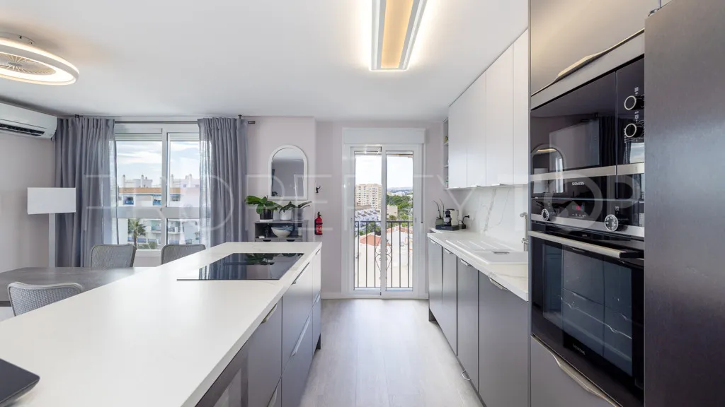 Estepona, apartamento con 3 dormitorios en venta