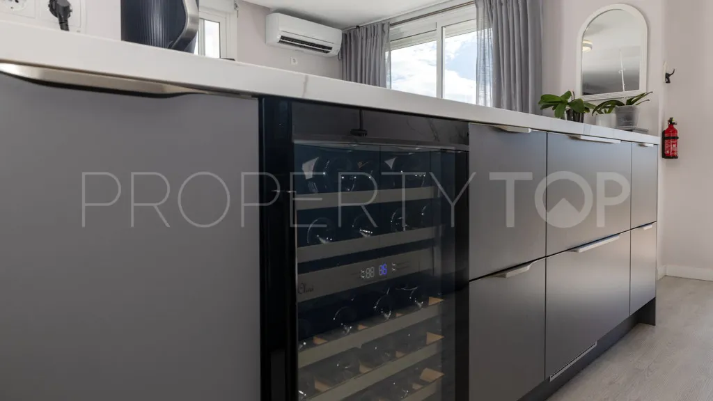 Estepona, apartamento con 3 dormitorios en venta