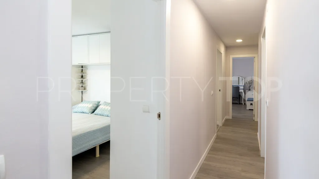 Estepona, apartamento con 3 dormitorios en venta