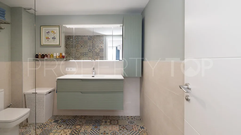Estepona, apartamento con 3 dormitorios en venta